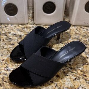 Donald J Pliner kitten heels